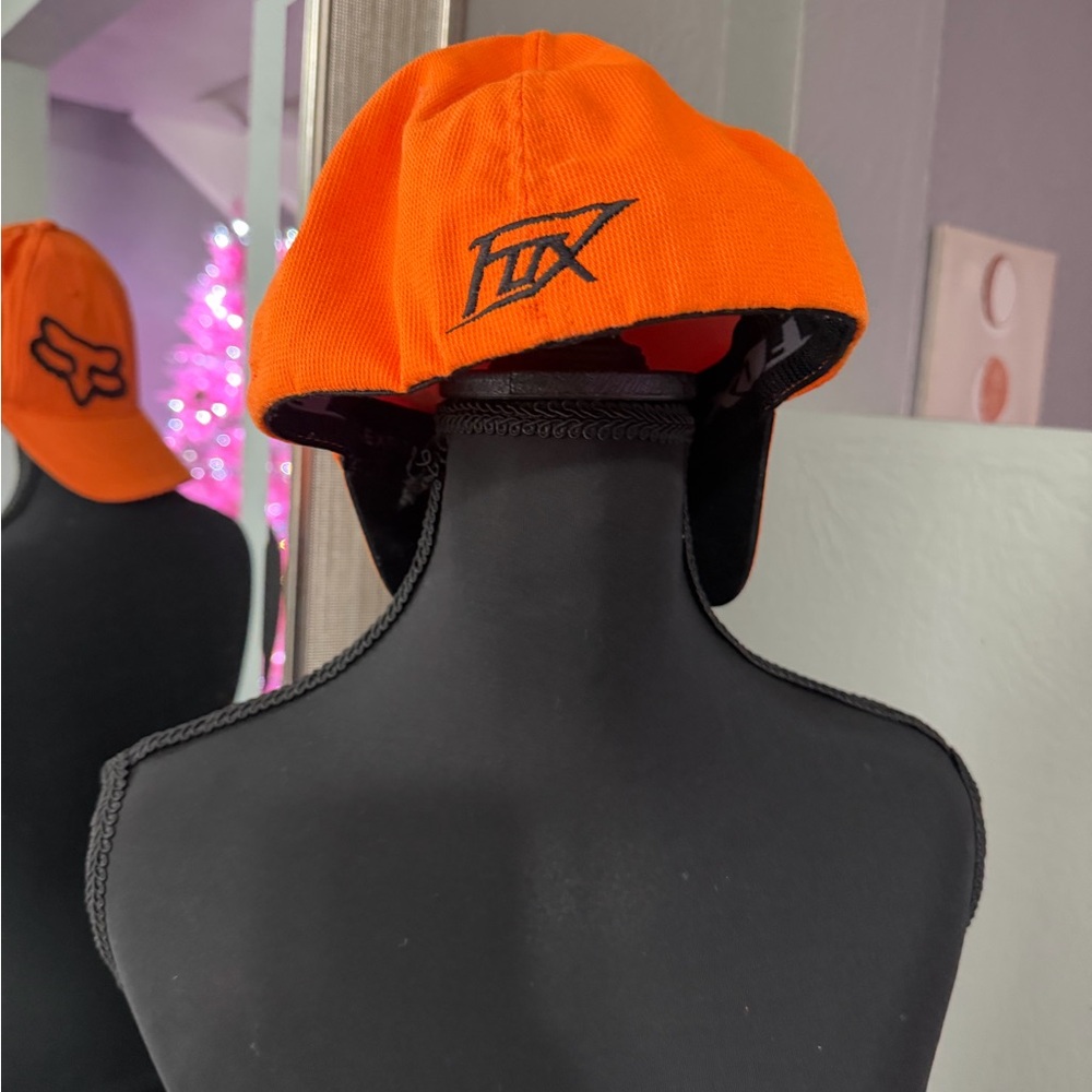 Fox Racing Signature Flexfit hat in orange with a black logo size S/M - Picture 2 of 4